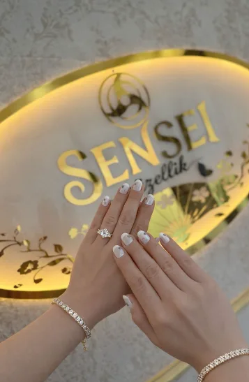 Manikür ve tırnak tasarımı — Sensei Privé Şanlıurfa